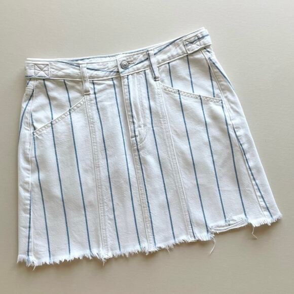 American Eagle White Striped Denim Frayed Mini Skirt - Picture 1 of 11